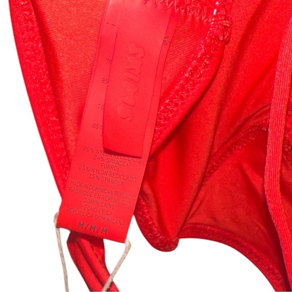 SKIMS RECYCLED SIGNATURE SWIM MICRO SCOOP BIKINI TOP | Color: Ruby | NEW/NWT!💋 - Picture 7 of 8